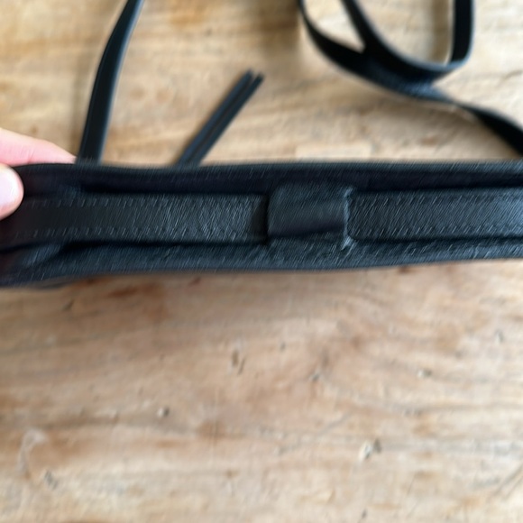 Like New! Madewell the simple Crossbody Bag in black - Picture 4 of 6